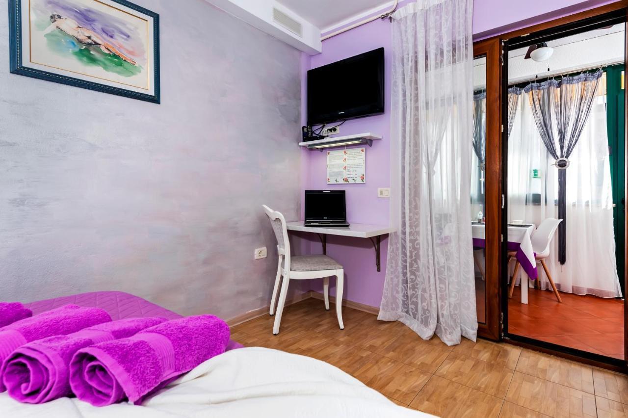 Apartments And Rooms Villa Dea Adults Only Ρόβινι Εξωτερικό φωτογραφία